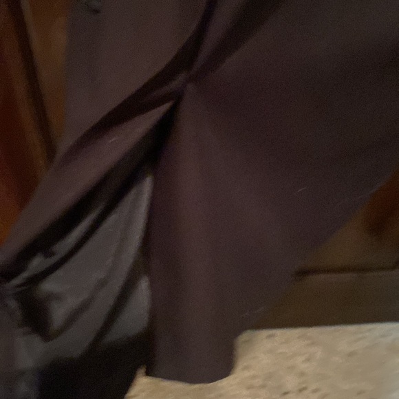 Like New Black trench coat Weatherproof removable lining 42L tons of pockets - Picture 13 of 15